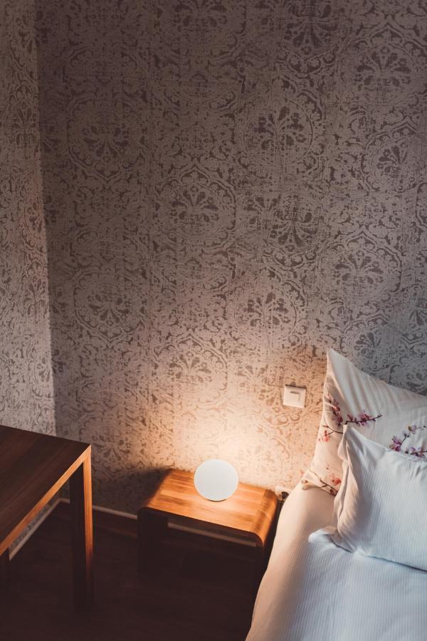 Hotel Villa Emden 브리사고 외부 사진